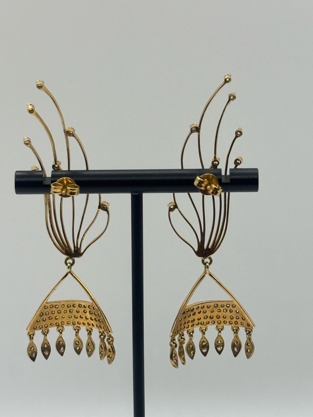 14 KT Yellow Gold Diamond Earrings - Picture 3 of 10
